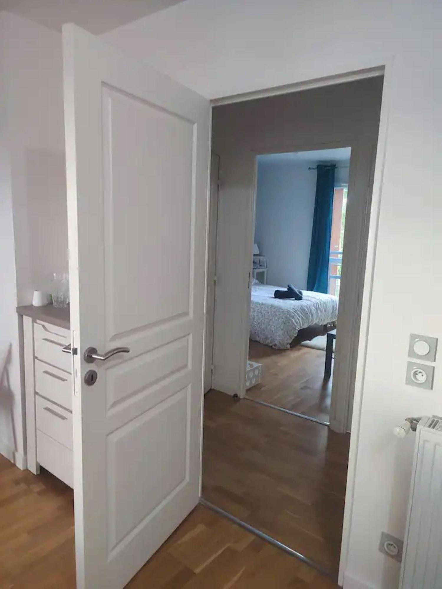 A 10 Mins D'Aeroport D'Orly Logement Lumineux Chaleureux Athis-Mons Esterno foto
